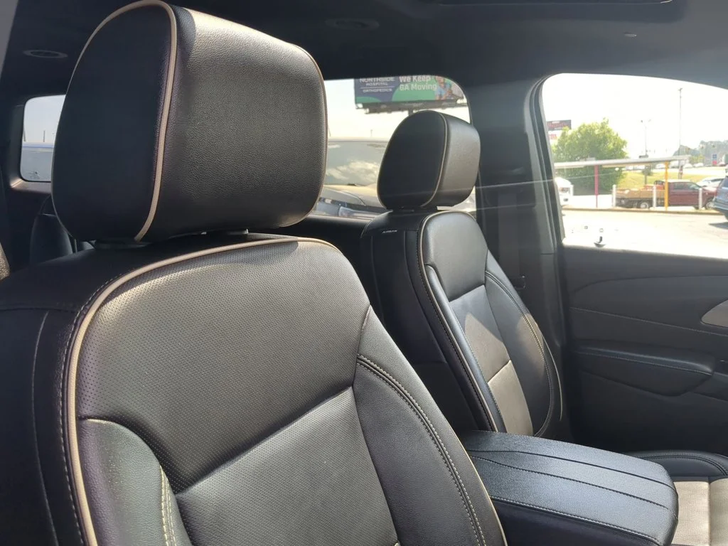 Used 2022 Summit White Chevrolet Premier image 31