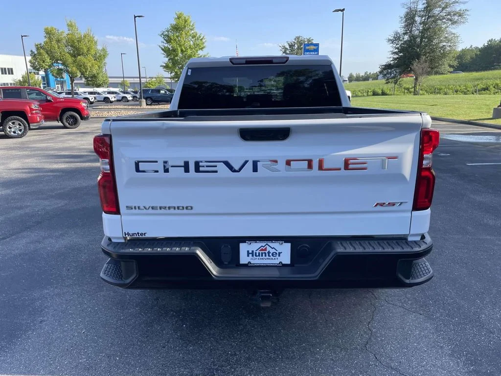 Used 2024 Summit White Chevrolet RST image 5
