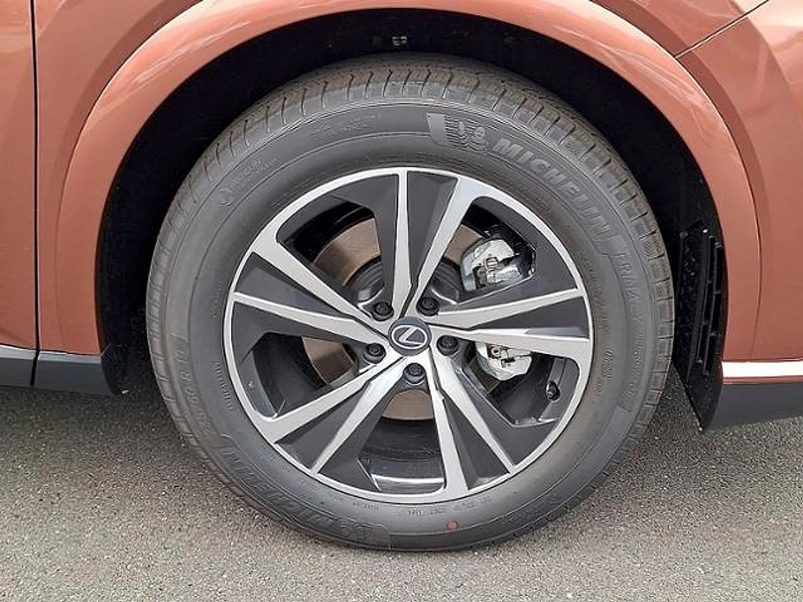 New 2026 Copper Crest Lexus Premium image 8