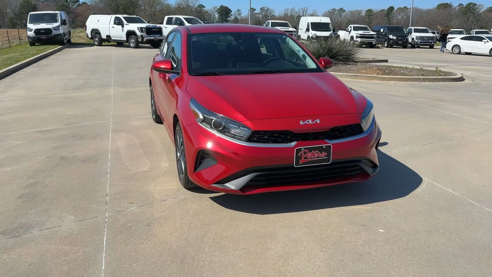 Used 2024 Currant Red Kia LXS image 3