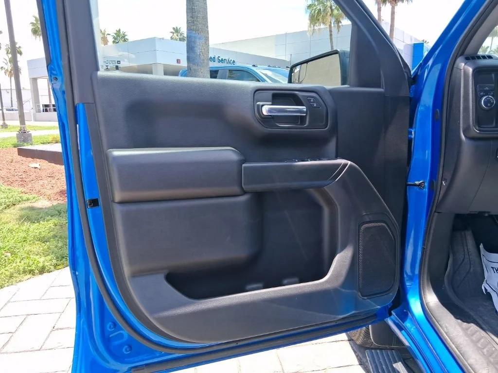 Used 2025 Riptide Blue Metallic Chevrolet Custom image 12