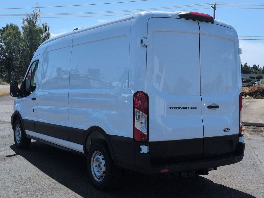 New 2026 Oxford White Ford Cargo Van image 32