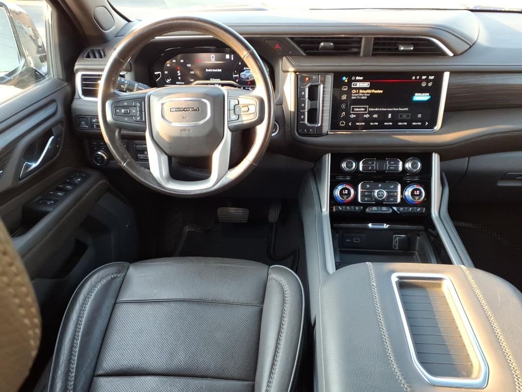 Used 2022 Midnight Blue Metallic GMC Denali image 3