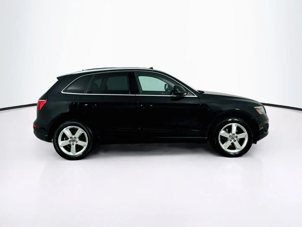 Used 2011 Brilliant Black Audi 2.0T Premium image 8