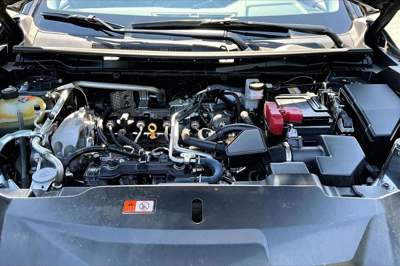 Certified Used 2024  Mitsubishi SE image 38