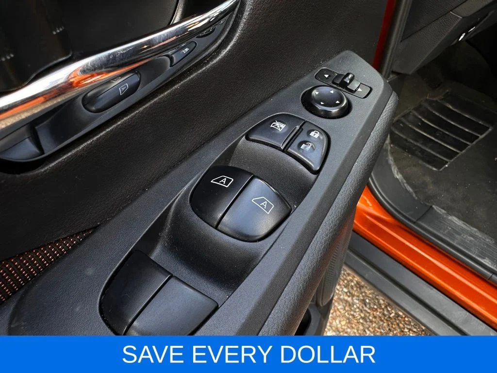 Used 2023 Orange Nissan SR image 6