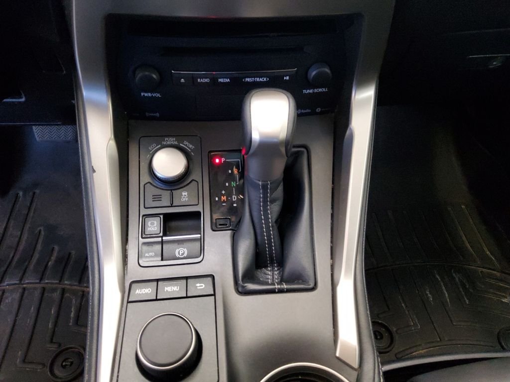 Used 2017 White Lexus 200t image 29