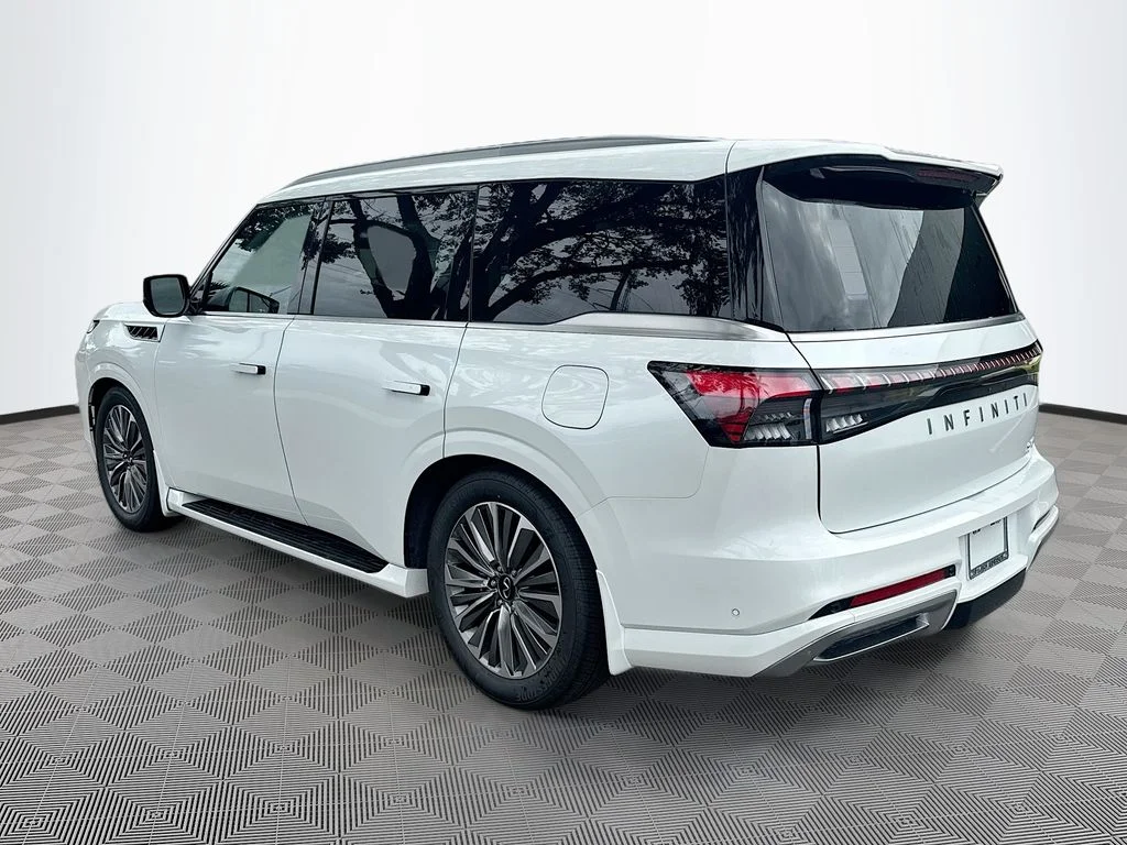 New 2026 RADIANT WHITE INFINITI Luxe 4WD image 7