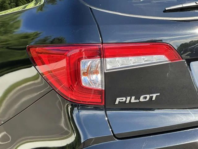 2021 Honda Pilot Touring - Photo 10