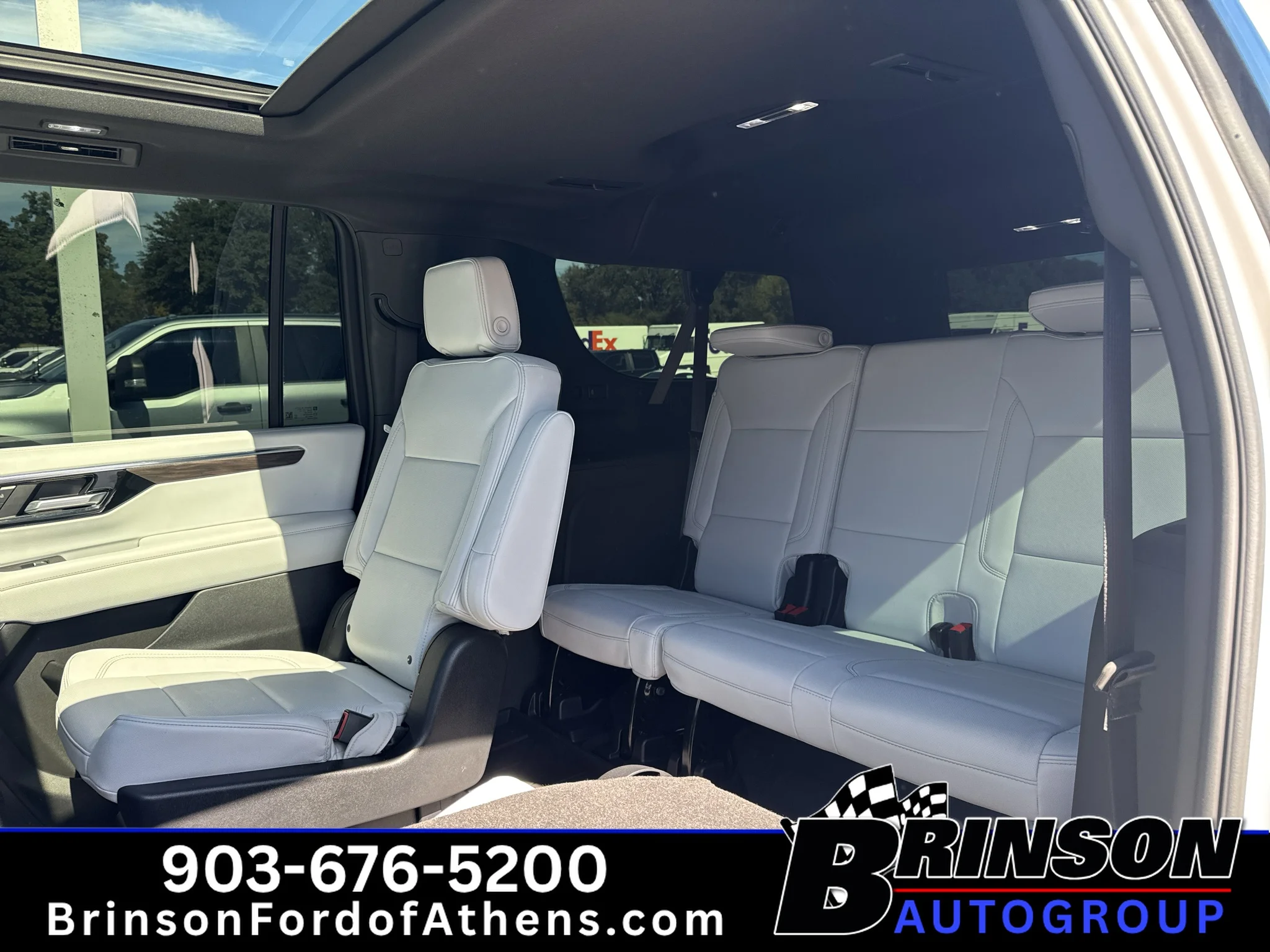 Used 2025 Iridescent Pearl Tricoat Chevrolet Premier image 12