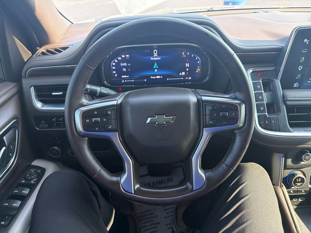 Used 2023 Gray Chevrolet Z71 image 17