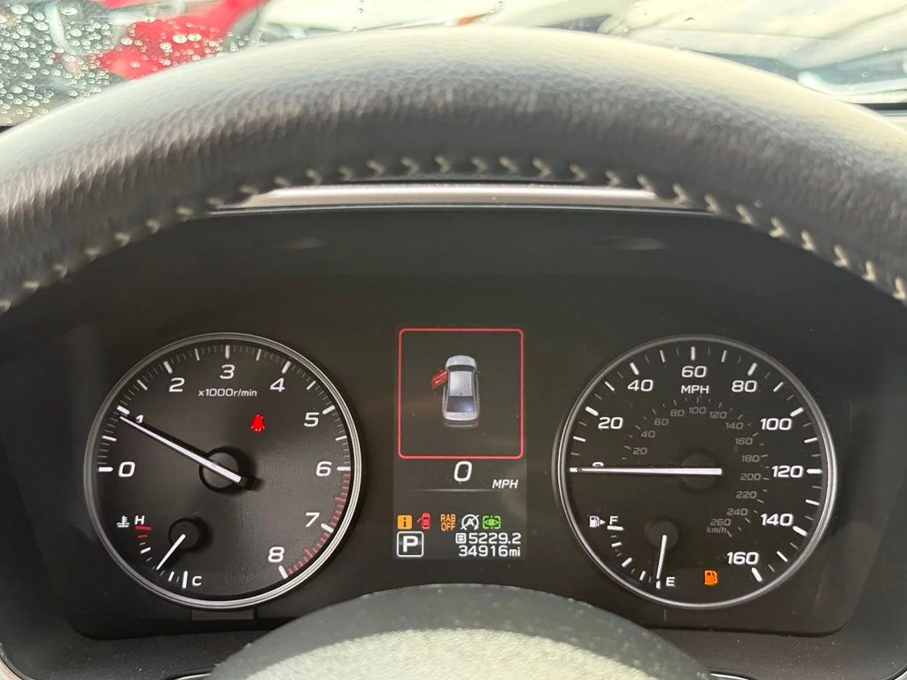 Used 2024 Ice Silver Metallic Subaru Limited image 15