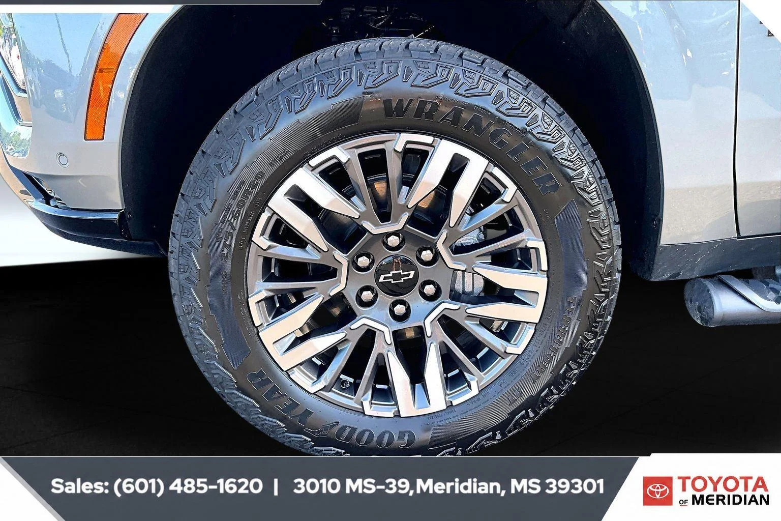 Used 2026 Sterling Gray Metallic Chevrolet Z71 image 7