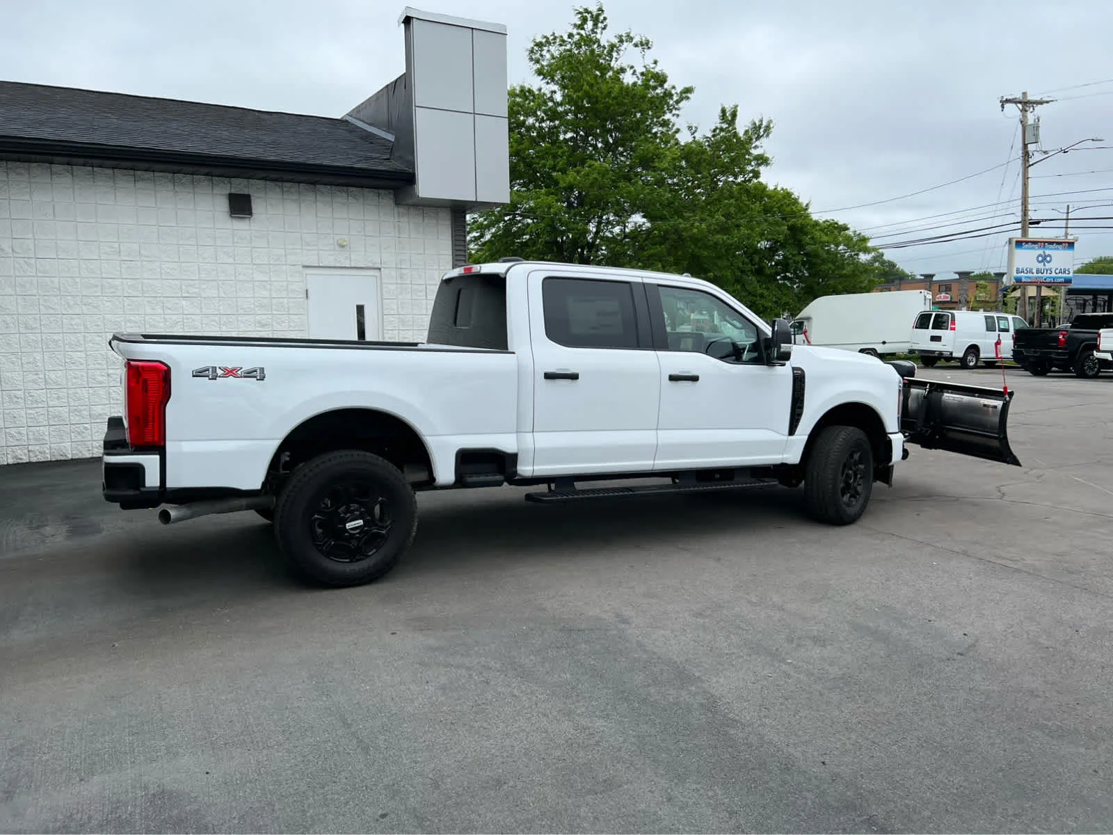 New 2026 Oxford White Ford XL image 6