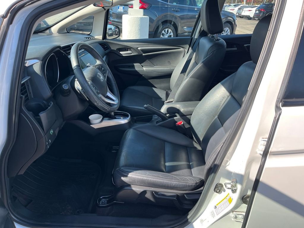 Certified Used 2019 White Honda EX-L image 9