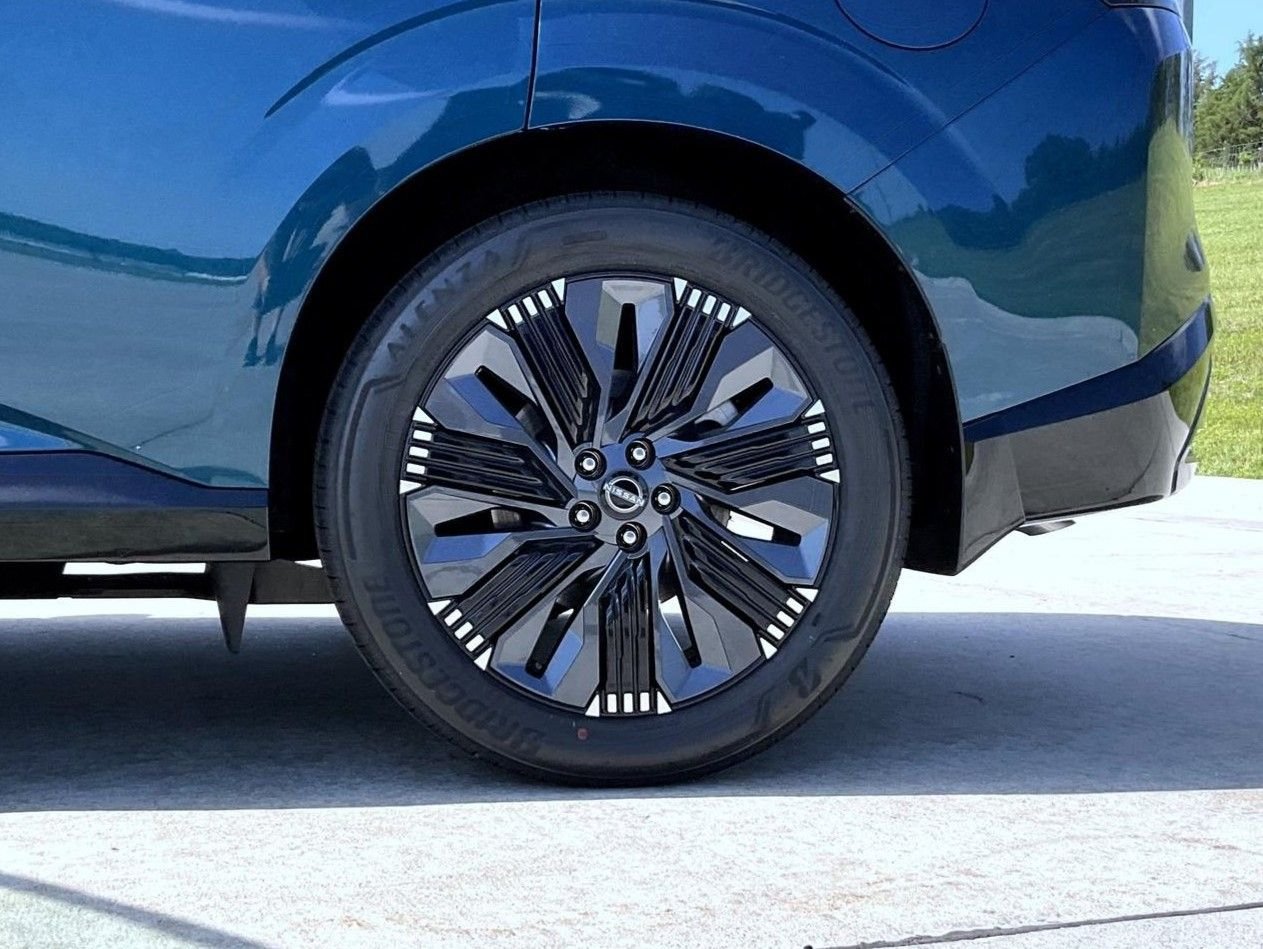 New 2026 Aurora Blue Pearl Metallic Nissan Platinum image 23