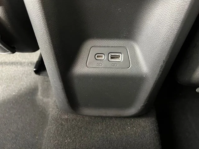 Used 2022 Black Buick Essence image 37