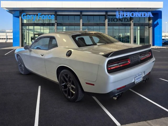 Used 2023 Triple Nickel Clearcoat Dodge SXT image 3