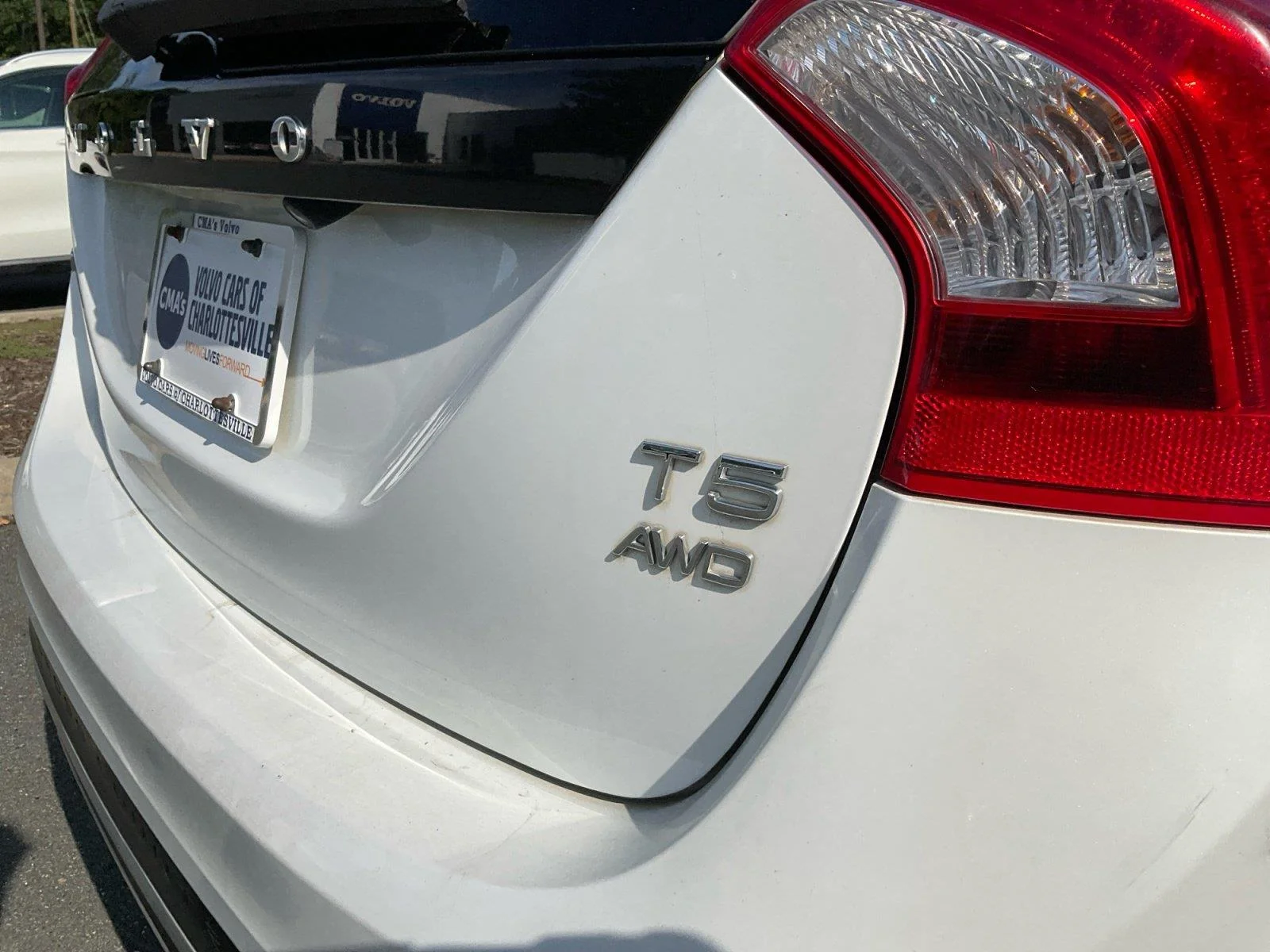 Used 2016 CRYSTAL WHITE VOLVO T5PREMIER image 17