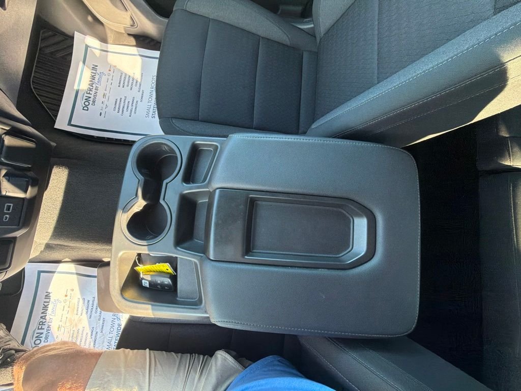 Used 2023 White Chevrolet Custom image 18