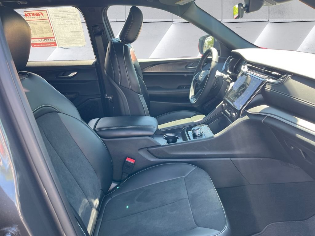 2025 Jeep Grand Cherokee Altitude - Photo 13
