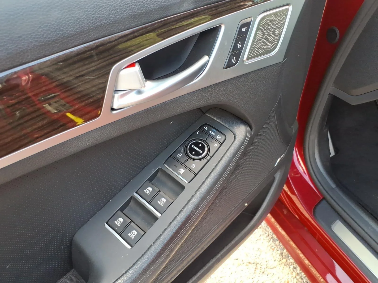 Used 2020 Havana Red Genesis 3.8L image 13