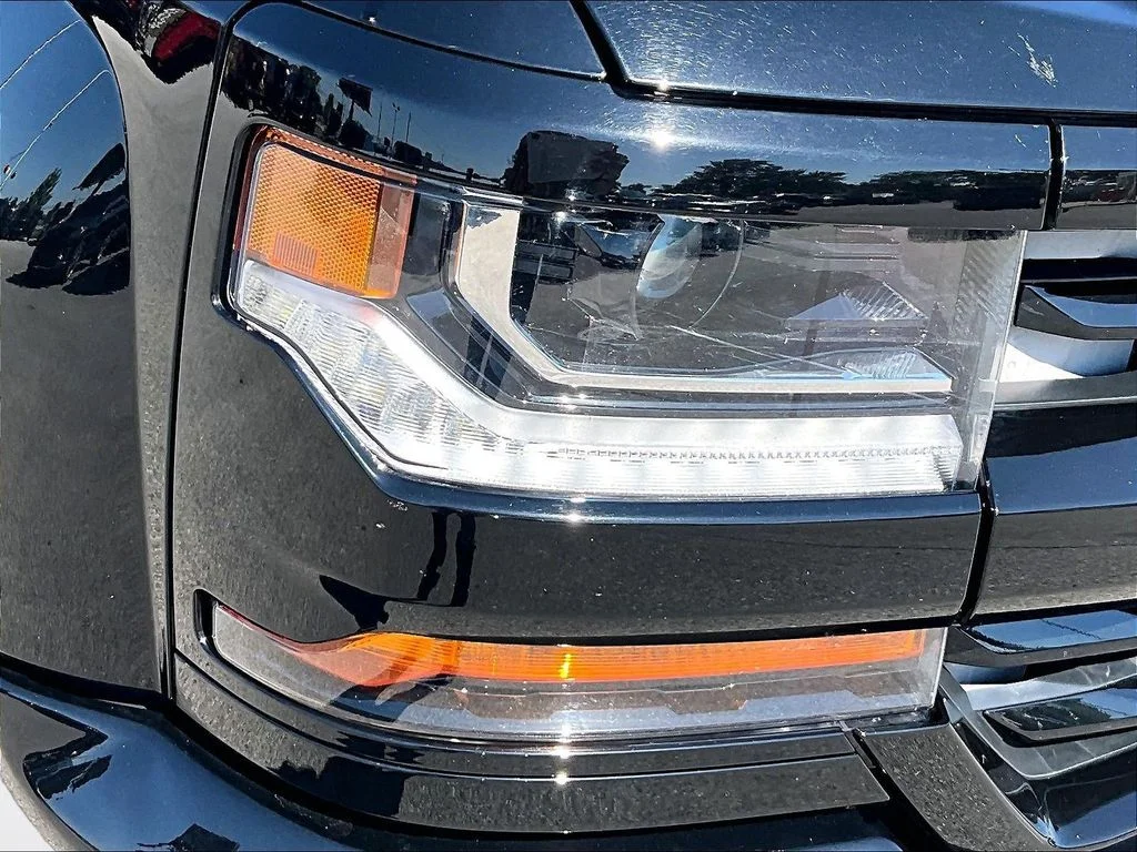 Used 2016 Black Chevrolet LT image 31