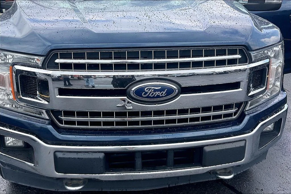 Used 2018 Blue Ford XLT image 30