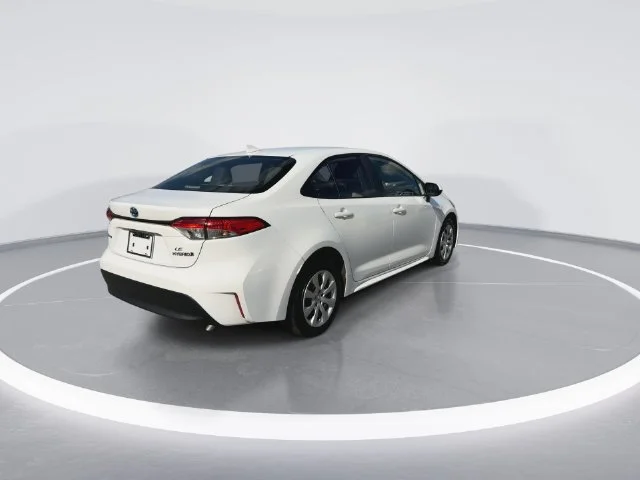 Used 2023 White Toyota LE image 8