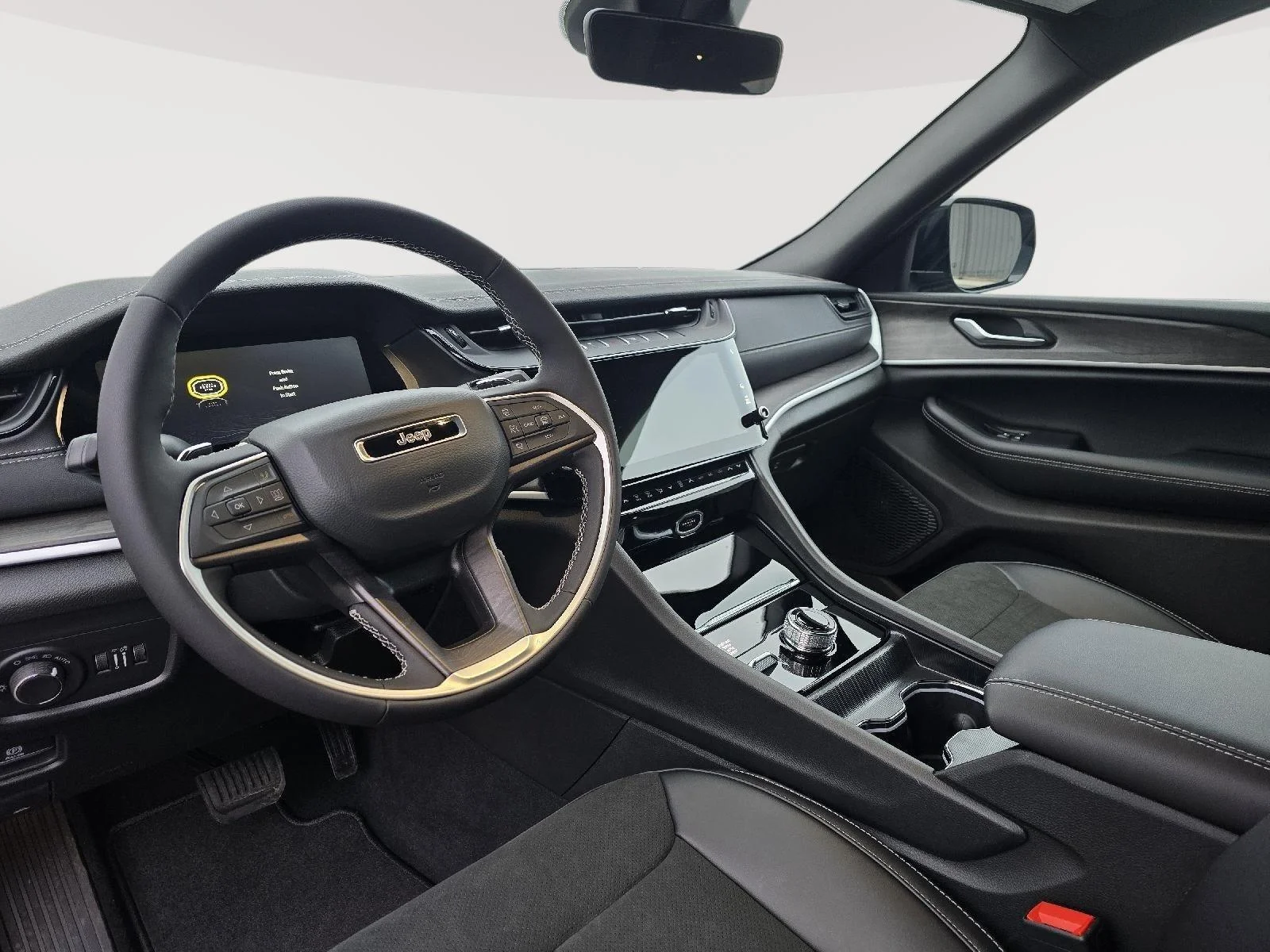 2026 Jeep Grand Cherokee Laredo - Photo 13