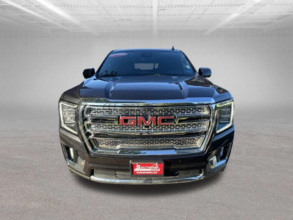 Used 2023 Silver GMC SLT image 9