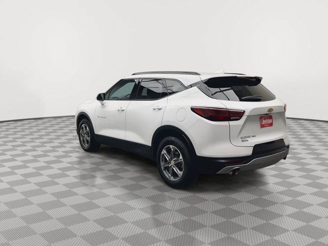 Used 2023 Summit White Chevrolet LT image 40