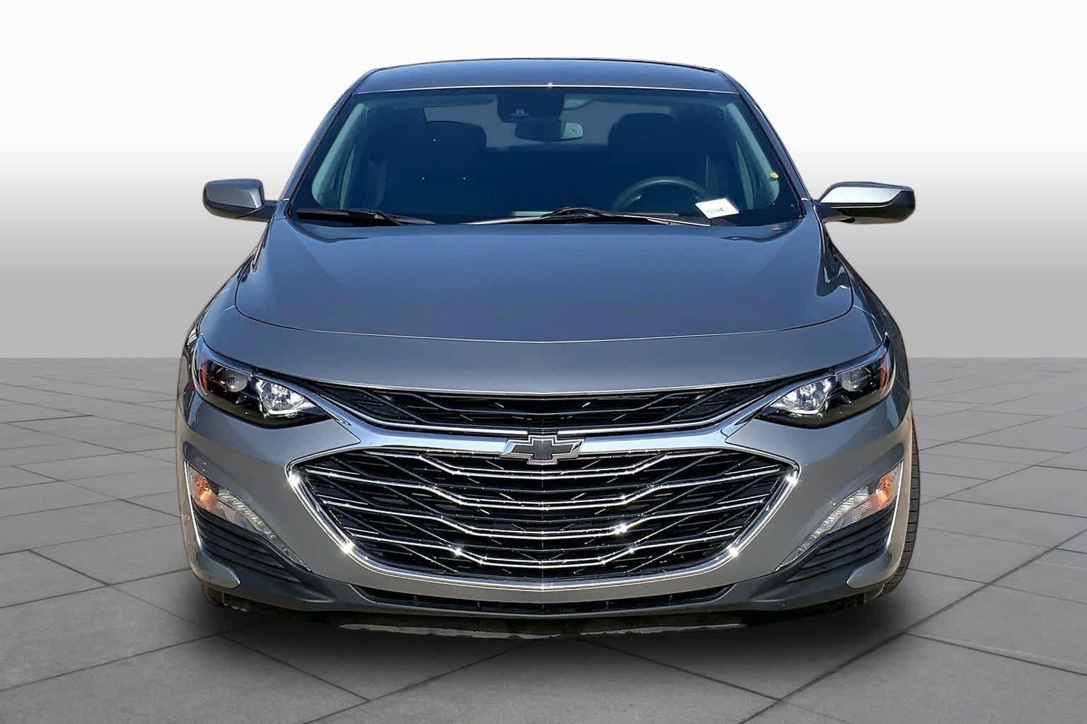 Used 2023 Sterling Gray Metallic Chevrolet LT image 4
