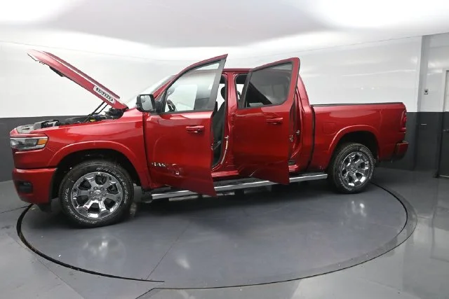 New 2026 Molten Red Pearl-Coat Exterior Paint RAM Big Horn/Lone Star image 31