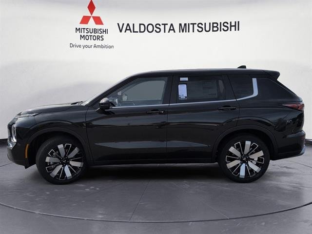 New 2026 Black Diamond Mitsubishi SE image 10