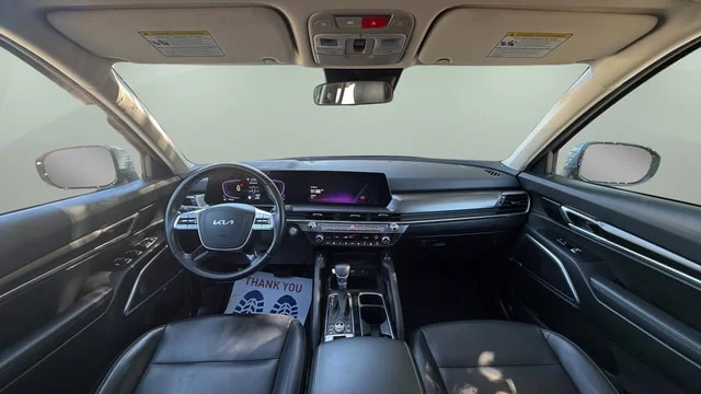 Used 2025 Everlasting Silver Kia S image 7