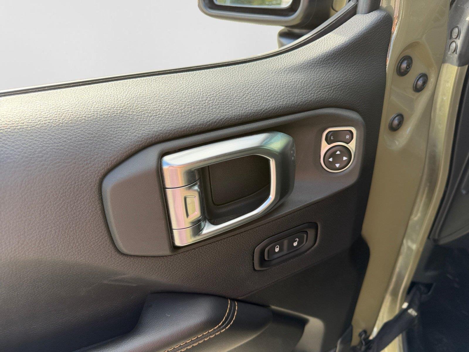 2025 Jeep Wrangler 4-Door Rubicon 392 Final Edition - Photo 15