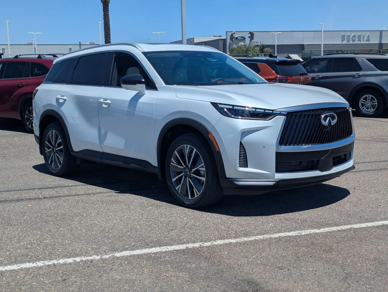 Used 2027 RADIANT WHITE INFINITI Luxe AWD image 7