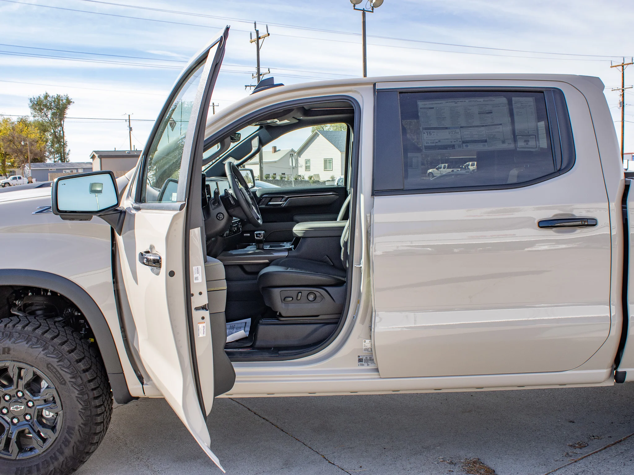 2026 Chevrolet Silverado 1500 ZR2 - Photo 25