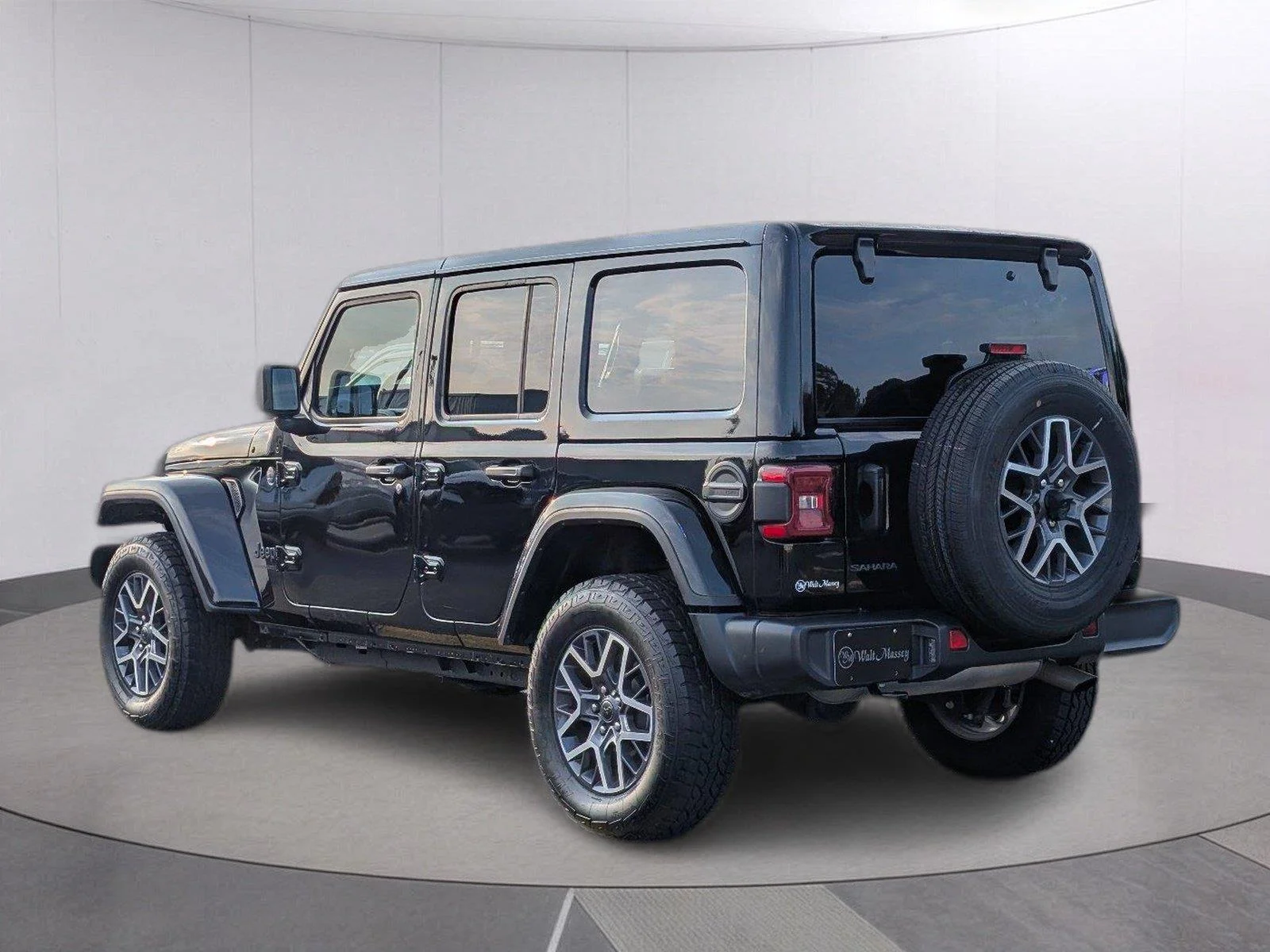 Used 2025 Black Clearcoat Jeep Sahara image 3