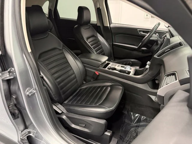 Used 2024 Silver Ford SEL image 31
