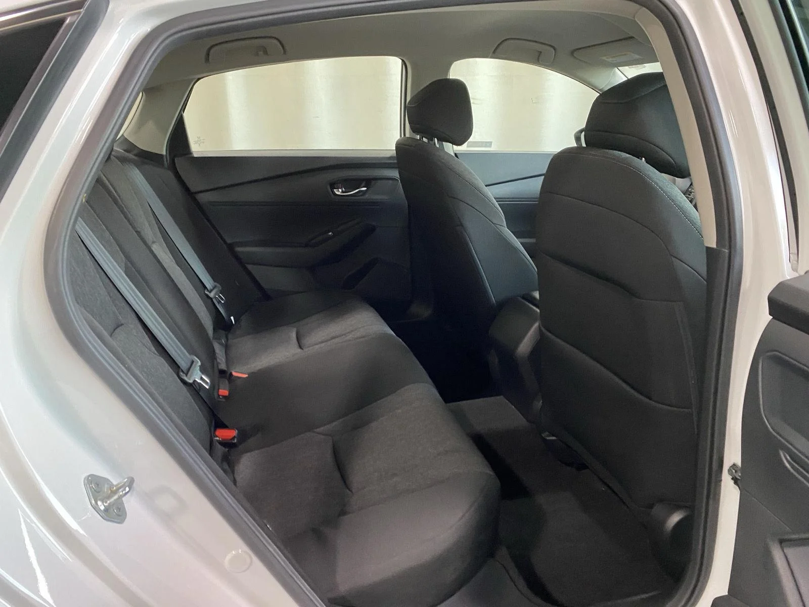 Used 2024 Platinum White Pearl Honda LX image 12