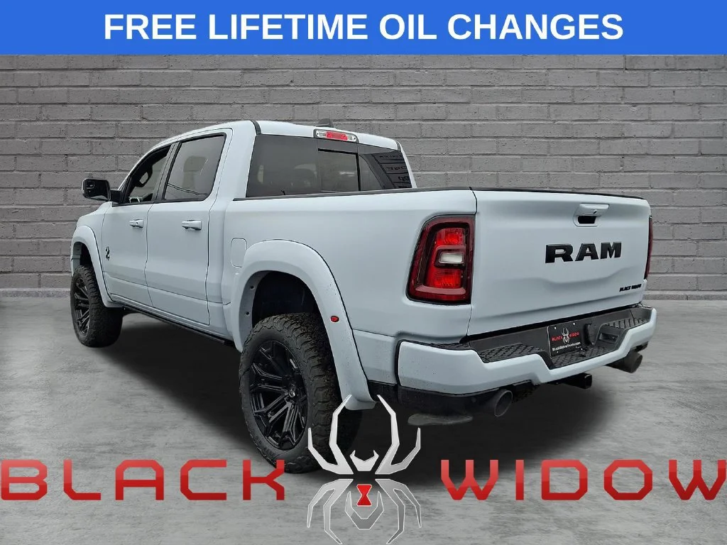 New 2026 Diamond Black Crystal Pearl-Coat Exterior Paint RAM Big Horn image 6