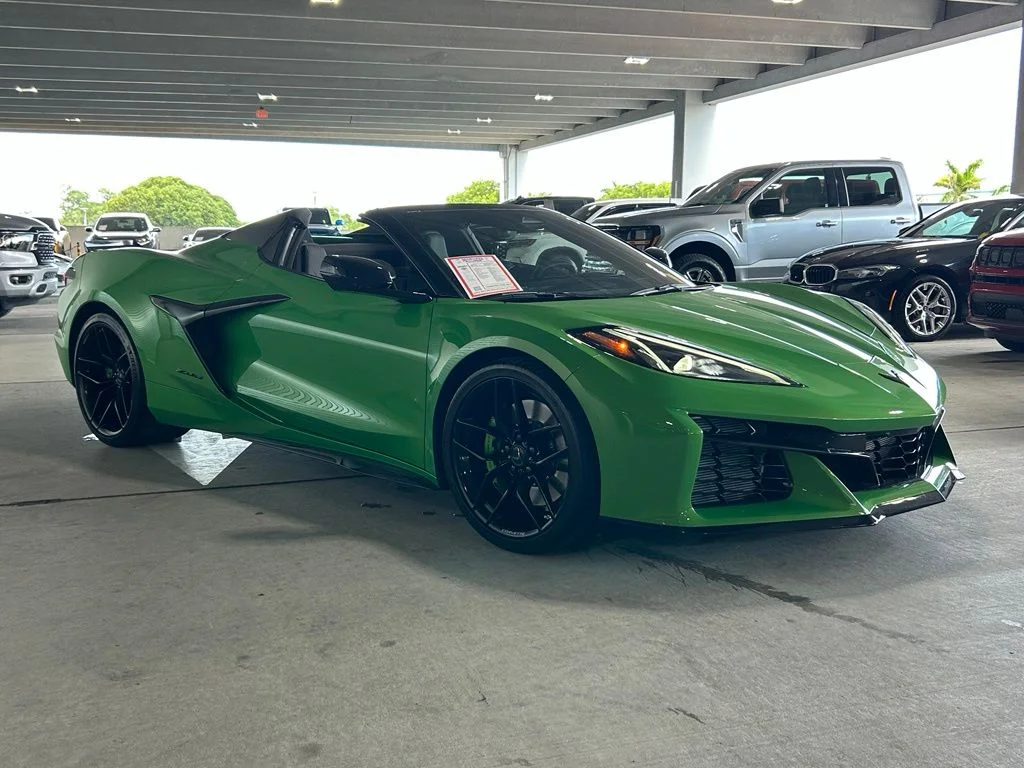 Used 2026 Roswell Green Metallic Chevrolet Z06 image 13