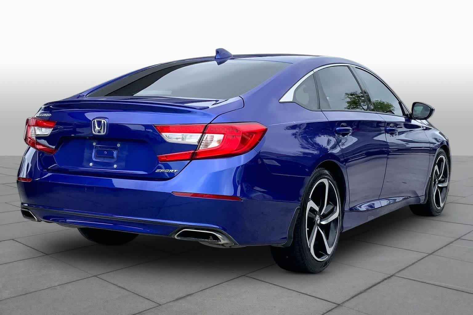Certified Used 2020 Still Night Pearl Honda Sport image 13