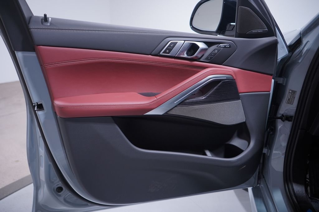 New 2027 Brooklyn Grey Metallic BMW xDrive40i image 10