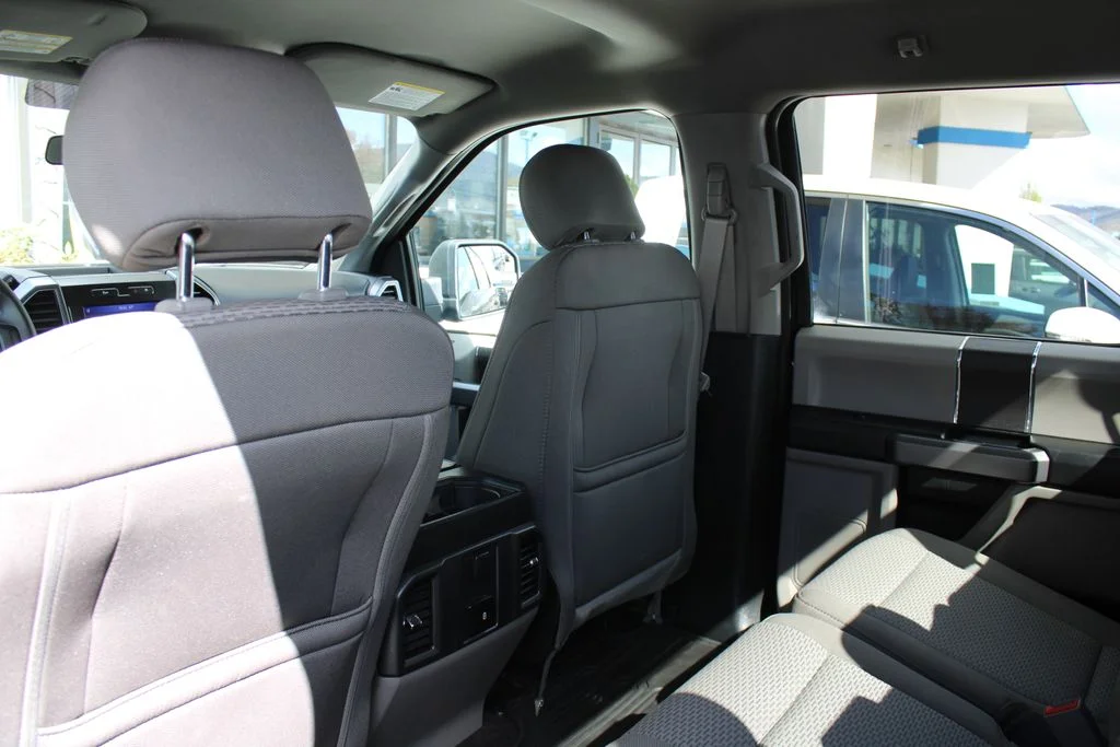 Used 2019 Agate Black Metallic Ford XLT image 16