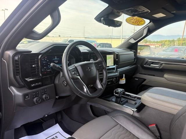 Used 2025 Black Chevrolet ZR2 image 3
