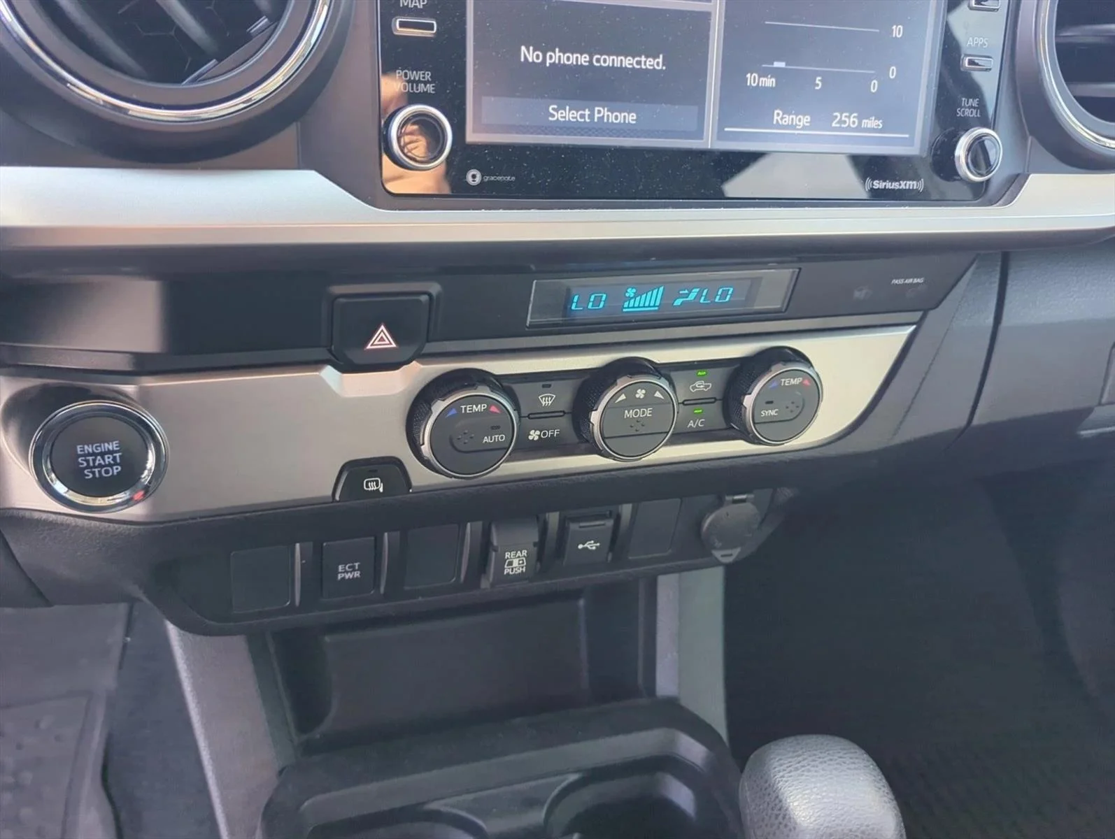 Used 2023 Blue Crush Metallic Toyota SR5 image 22