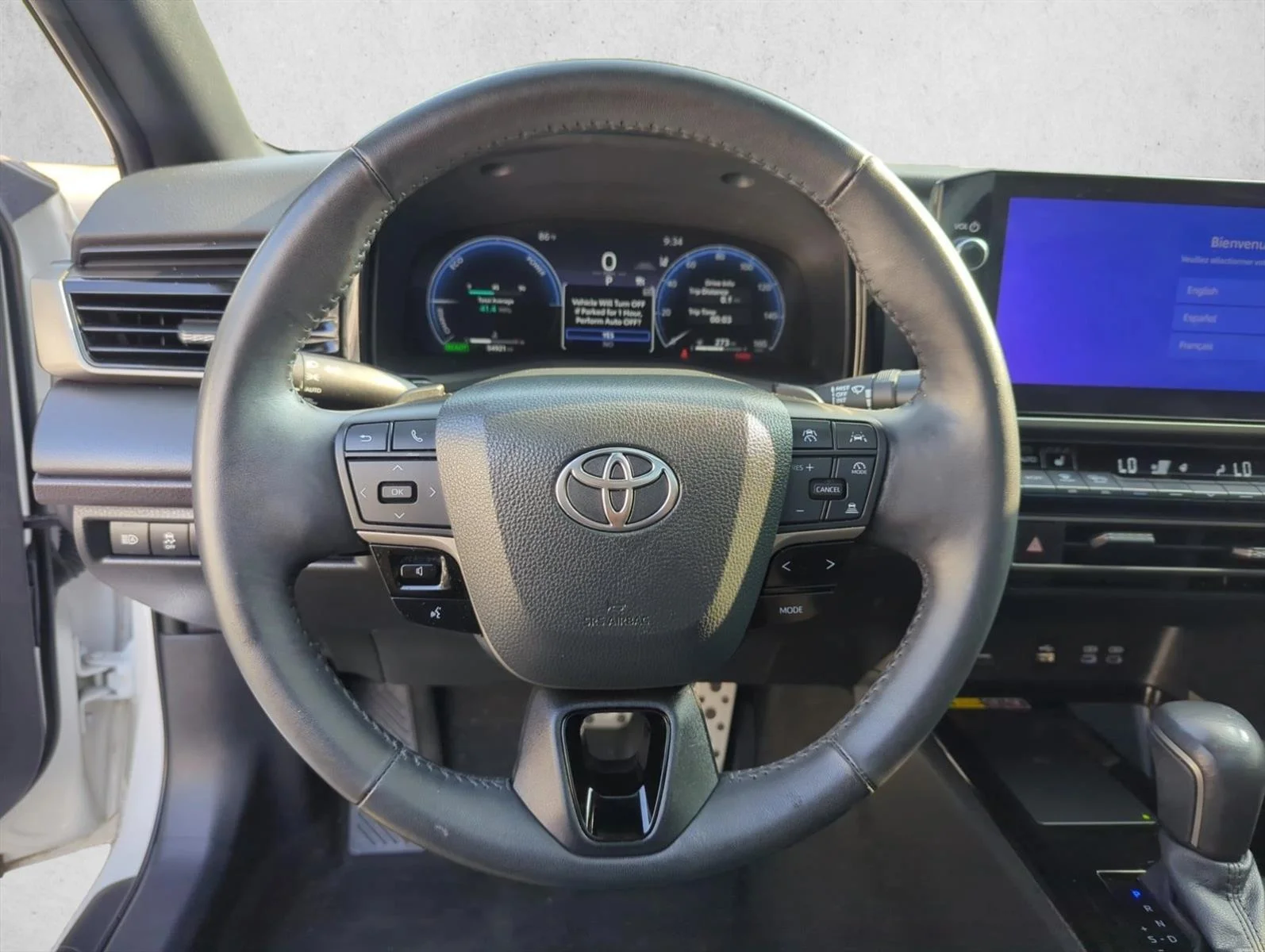 Used 2025 Wind Chill Pearl Toyota XSE image 13